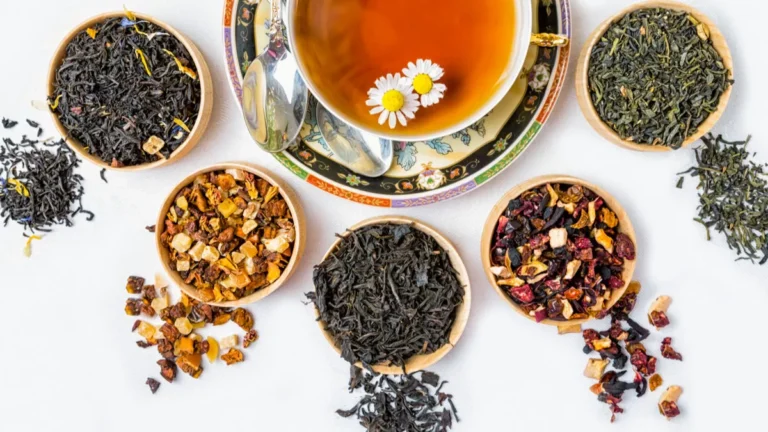 031564700_1596612198-Bahayanya-Campur-Campur-Minuman-Herbal-shutterstock_679836535