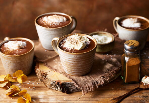 1400x919COCONUTHOTCHOCOLATEWITHCINNAMONSPICEDRUM-561cc2dd-a169-4a6f-ac0b-96d6f080e370-0-1400x919