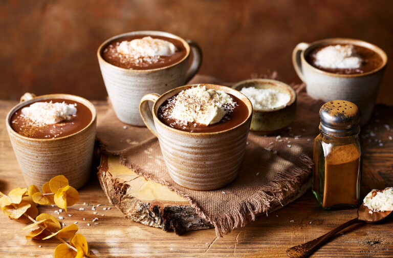 1400x919COCONUTHOTCHOCOLATEWITHCINNAMONSPICEDRUM-561cc2dd-a169-4a6f-ac0b-96d6f080e370-0-1400x919